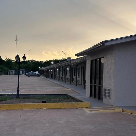 Sunset Inn Brady  Kültér fotó